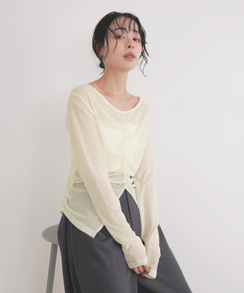 LIAN(リアン)の「シャーリングギャザーシアートップス(Tシャツ/カットソー・レディース・イエロー/ブラウン/ブラック/グレイッシュベージュ・FREE)」の16枚目の写真