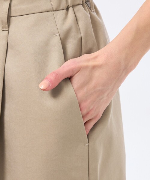 MACKINTOSH PHILOSOPHY（ﾏｯｷﾝﾄｯｼｭ ﾌｨﾛｿﾌｨｰ）の「ペグトップライトチノパンツ（チノパンツ・レディース・ベージュ/ダークネイビー・38/36/40）」の10枚目の写真