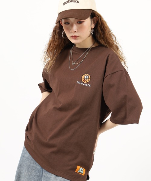 NEW JACK(ニュージャック)の「NEW JACK前身刺繍半袖プリントTシャツ(Tシャツ/カットソー・メンズ・ブラック系2/ブラック系1/ブラウン系2/ホワイト系1/ブラック/ブラウン/ホワイト/ホワイト系2/ブラウン系1・L/M)」の9枚目の写真