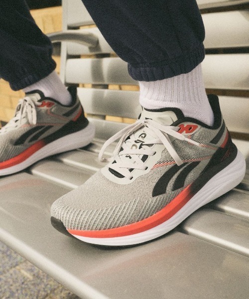 Reebok(リーボック)の「ビバスピード/VIVA SPEED(スニーカー・メンズ・ネイビー/ホワイト系その他/アイボリー/グレー・27.0cm/26.5cm/26.0cm/25.5cm/31cm/30.0cm/29.0cm/28.5cm/28.0cm/27.5cm/25.0cm)」の4枚目の写真