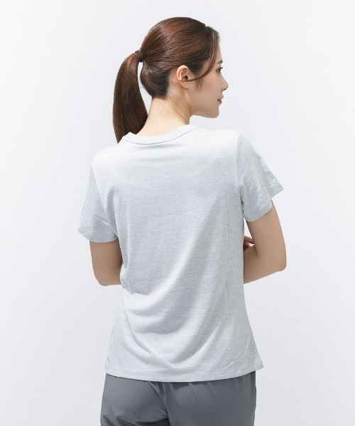 PUMA（プーマ）の「プーマ PUMA W TAD ESSENTIAL HEATHER LOGO TEE（Tシャツ/カットソー・レディース・ライトグレー・XL/L/M/S）」の3枚目の写真