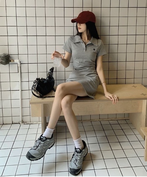 Teem Store(チームストア)の「【丈選べる】サイドギャザー刺繍ワンポイントポロワンピース(ワンピース・レディース・ネイビー系/ネイビー/グレー系その他/グレー・L/M)」の16枚目の写真