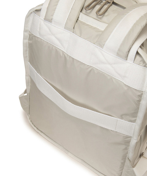 LeSportsac（レスポートサック）の「MED URBAN BACKPACK ブランC（バックパック/リュック・レディース・ホワイト・FREE）」の7枚目の写真