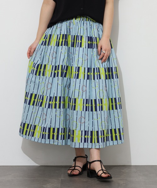 KILKI(キルキー)の「kilki ドットアンドストライププリントスカート(スカート・レディース・ブルー系その他/ベージュ系その他・ONESIZE)」の9枚目の写真