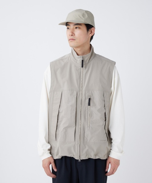 Snow Peak(スノーピーク)の「Snow Peak / Insect Shield Vest インセクトシールドベスト(ベスト・メンズ・グレイッシュベージュ/ブラウン/チャコール・S/M/L)」の3枚目の写真