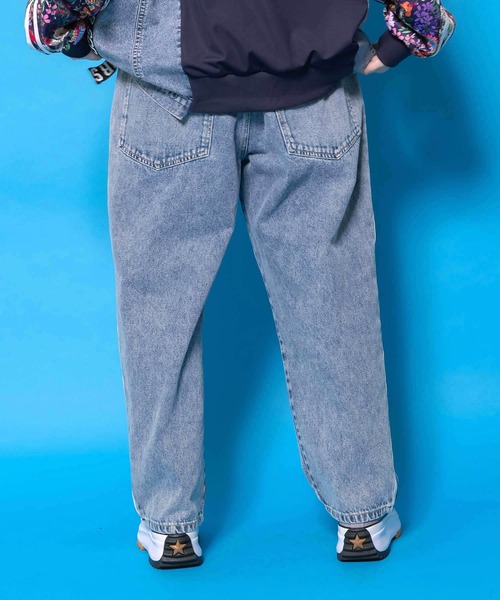 ScoLar（スカラー）の「161672：蝶ラインテープ付きデニムパンツ（デニムパンツ・レディース・ブラック/ブルー・M）」の7枚目の写真