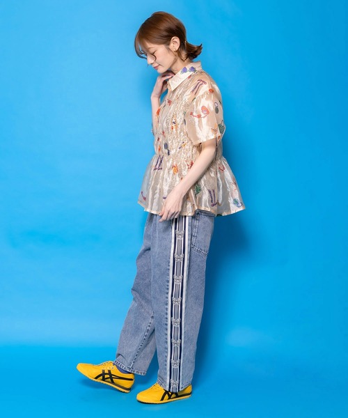 ScoLar（スカラー）の「161672：蝶ラインテープ付きデニムパンツ（デニムパンツ・レディース・ブラック/ブルー・M）」の11枚目の写真