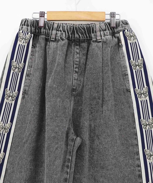 ScoLar（スカラー）の「161672：蝶ラインテープ付きデニムパンツ（デニムパンツ・レディース・ブラック/ブルー・M）」の20枚目の写真