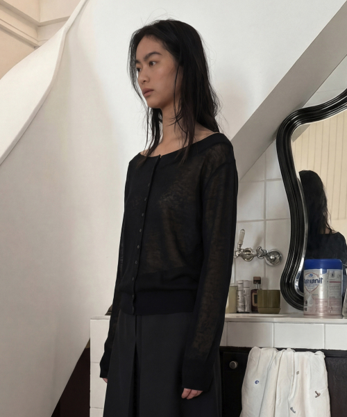 DIAGONAL(ダイアゴナル)の「SOFT OFF SHOULDER CARDIGAN (black)(カーディガン/ボレロ・レディース・その他・FREE)」の2枚目の写真