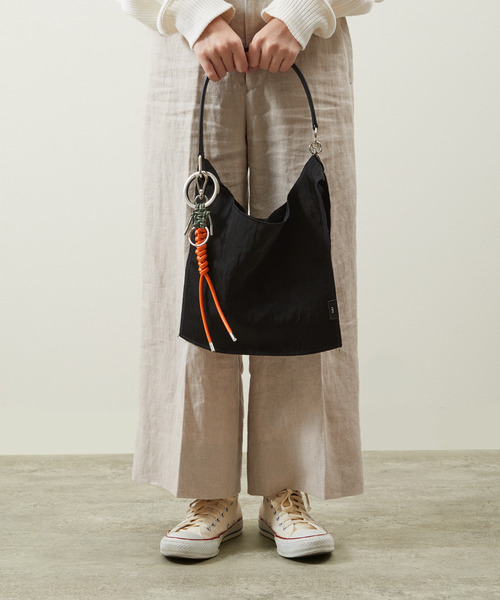 And A（アンドエー）の「ITTI イッチ / CELLIE TRAIN STRAP CODE RAPTO BD 牛革ストラップコード / ITTI-GOODS-108-BD（キーホルダー・メンズ・オレンジ/ブラック/オリーブ・FREE）」の10枚目の写真