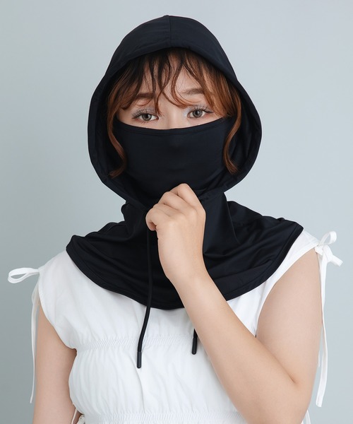 cross marche（クロスマルシェ）の「【Yoki】フードネックカバーマスク（マスク・レディース・アイボリー/ブラック・フリー）」の2枚目の写真