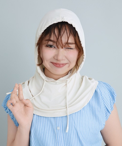 cross marche（クロスマルシェ）の「【Yoki】フードネックカバーマスク（マスク・レディース・アイボリー/ブラック・フリー）」の3枚目の写真