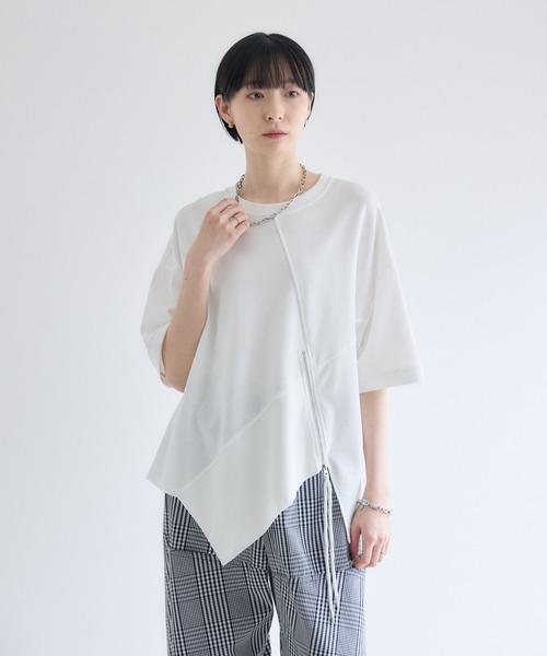 Paradise Picnic(パラダイスピクニック)の「アシメZIP使いプルオーバー(Tシャツ/カットソー・レディース・グレー/ホワイト/ブラック・FREE)」の2枚目の写真