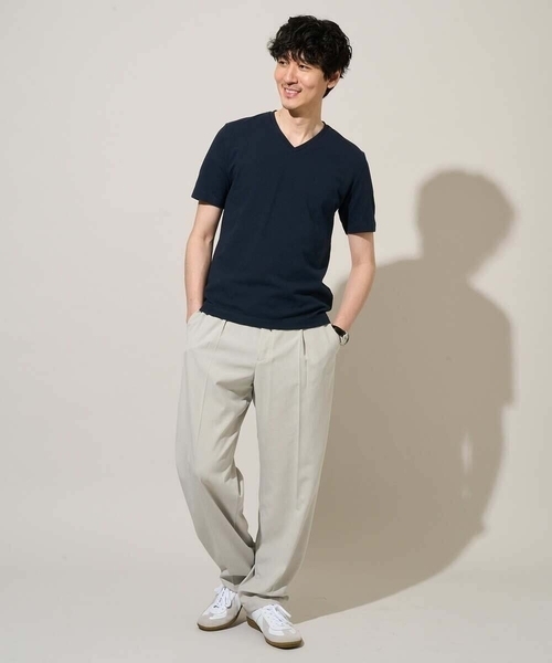 a.v.v（アーヴェヴェ）の「【イージーケア/洗濯機で洗える】キカジャカードＶネックスマートＴシャツ（Tシャツ/カットソー・メンズ・ホワイト/ライトグレー/ネイビー・46/50/48）」の19枚目の写真
