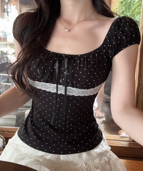 Teem Store（チームストア）の「ドット柄レースデザインオフショルダーTシャツ（Tシャツ/カットソー・レディース・ブラック/ホワイト/グレー・M/S）」の2枚目の写真