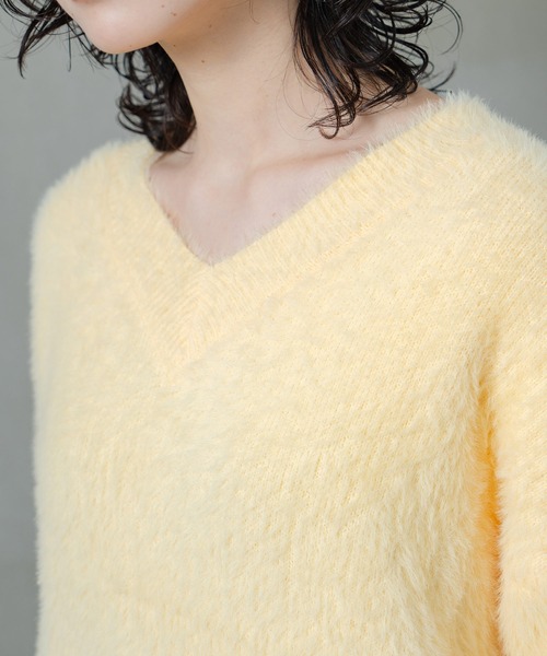 INOIE（イノイエ）の「[INOIE］シャギーVネックニットプルオーバー（ニット/セーター・レディース・アイボリー/イエロー・MEDIUM/SMALL）」の12枚目の写真