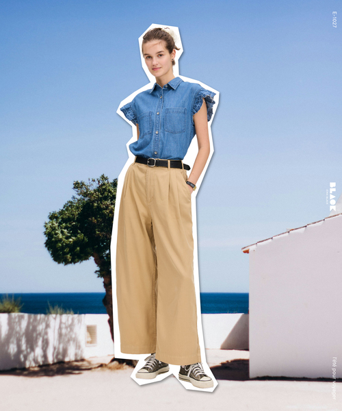 IENA（イエナ）の「BLACK ワイドチノパンツ（チノパンツ・レディース・ベージュ・40/38/36/34）」の2枚目の写真