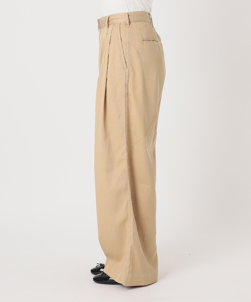 IENA（イエナ）の「BLACK ワイドチノパンツ（チノパンツ・レディース・ベージュ・40/38/36/34）」の4枚目の写真