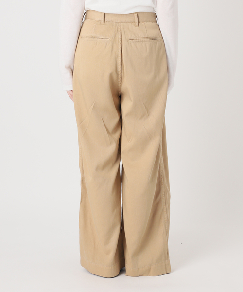 IENA（イエナ）の「BLACK ワイドチノパンツ（チノパンツ・レディース・ベージュ・40/38/36/34）」の5枚目の写真