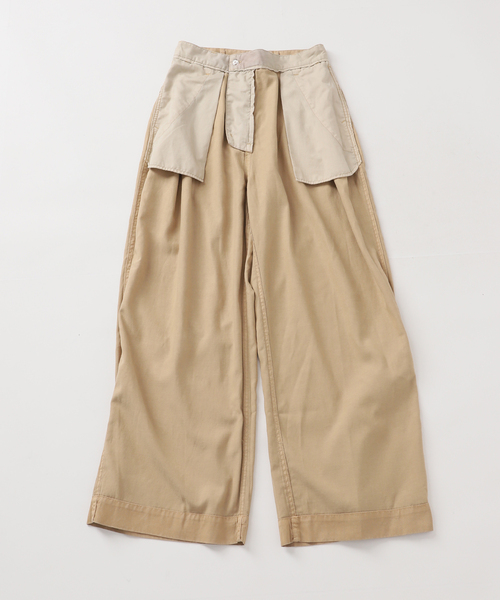 IENA（イエナ）の「BLACK ワイドチノパンツ（チノパンツ・レディース・ベージュ・40/38/36/34）」の12枚目の写真