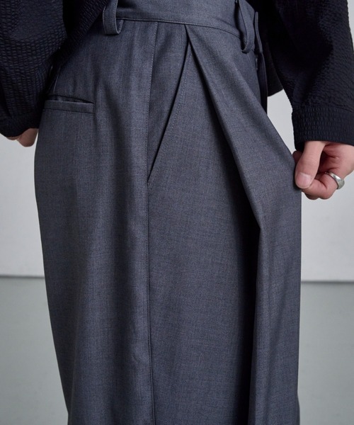 THE CLE(ザクレ)の「DEEP TUCK SLACKS / ディープタックスラックス(スラックス・メンズ・グレー/ブラック・LARGE/MEDIUM/SMALL)」の9枚目の写真
