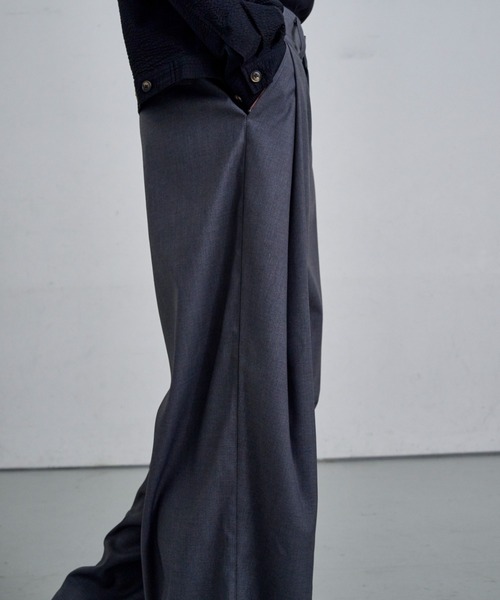 THE CLE(ザクレ)の「DEEP TUCK SLACKS / ディープタックスラックス(スラックス・メンズ・グレー/ブラック・LARGE/MEDIUM/SMALL)」の10枚目の写真