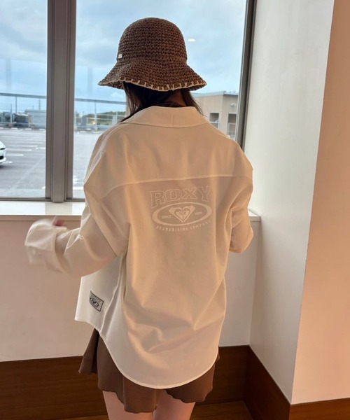 ROXY(ロキシー)の「ROXY SOLUNA SHIRTS シアサッカー素材 ラッシュシャツ【2026年春夏モデル】(シャツ/ブラウス・レディース・ターコイズブルー/ブラック/ホワイト/ピンク・LARGE/MEDIUM/SMALL)」の5枚目の写真