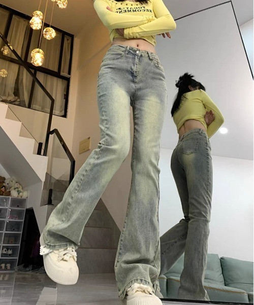 REBALANCE(リバランス)の「フレアデニムパンツ(デニムパンツ・レディース・A・X-LARGE/LARGE/MEDIUM)」の4枚目の写真