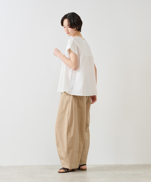 MELROSE claire(メルローズ クレール)の「【天竺切り替えふくれ地柄プルオーバー】(Tシャツ/カットソー・レディース・オフホワイト/ブルー/チャコールグレー・FREE)」の7枚目の写真