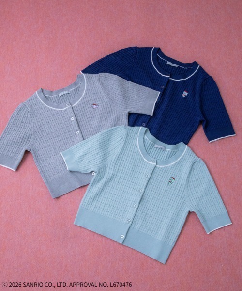 JILL by JILL STUART(ジルバイジルスチュアート)の「<タイニーチャムコラボ>ミニケーブルカーデトップス(ニット/セーター・レディース・ネイビー/グレー/レッド/ピンク/ホワイト/グリーン・FREE)」の3枚目の写真