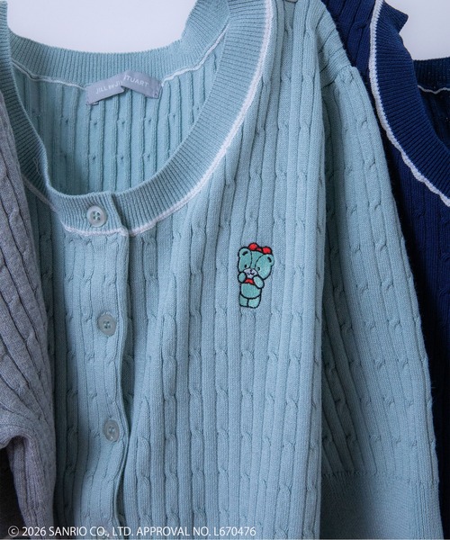 JILL by JILL STUART(ジルバイジルスチュアート)の「<タイニーチャムコラボ>ミニケーブルカーデトップス(ニット/セーター・レディース・ネイビー/グレー/レッド/ピンク/ホワイト/グリーン・FREE)」の7枚目の写真