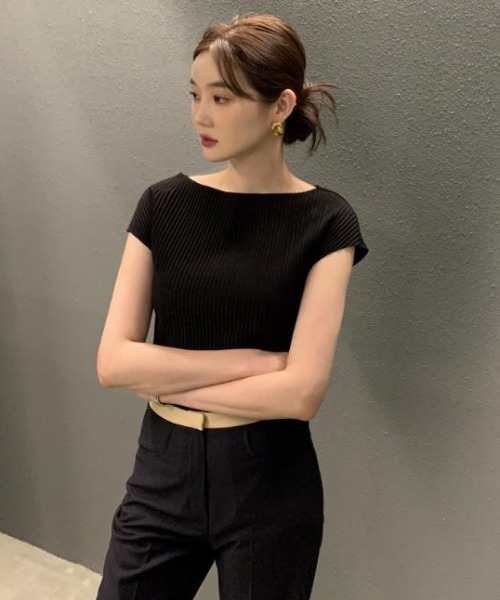 semplice(センプリチェ)の「Tシャツ【韓国ファッション】(Tシャツ/カットソー・レディース・アイボリー/ブラック・F)」の5枚目の写真