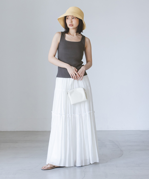 Noble(ノーブル)の「《アンサンブル対応》MAISON CORNICHON/メゾン コルニション Square Tank TOP(タンクトップ・レディース・レッド/アイボリー/チャコールグレー・FREE)」の7枚目の写真