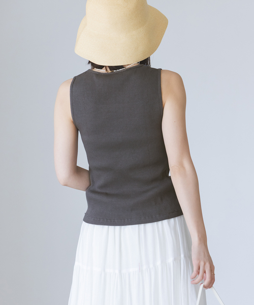 Noble(ノーブル)の「《アンサンブル対応》MAISON CORNICHON/メゾン コルニション Square Tank TOP(タンクトップ・レディース・レッド/アイボリー/チャコールグレー・FREE)」の11枚目の写真