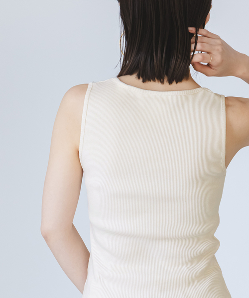 Noble(ノーブル)の「《アンサンブル対応》MAISON CORNICHON/メゾン コルニション Square Tank TOP(タンクトップ・レディース・レッド/アイボリー/チャコールグレー・FREE)」の17枚目の写真