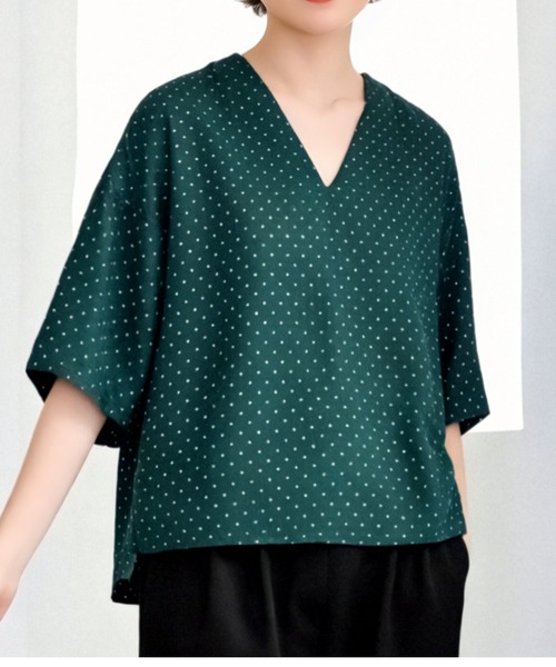 V‑neck фланелевая поло с коротким рукавом