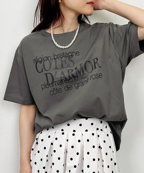 PICCIN(ピッチン)の「ロゴ&刺繍Tシャツ(Tシャツ/カットソー・レディース・チャコールグレー/オフホワイト/ピンク・M)」の2枚目の写真