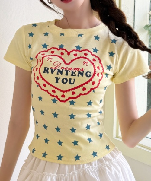 Ada.(エイダ)の「星柄 フロント ロゴ プリント コンパクト Tシャツ(Tシャツ/カットソー・レディース・ブラック/イエロー/ネイビー・FREE)」の3枚目の写真