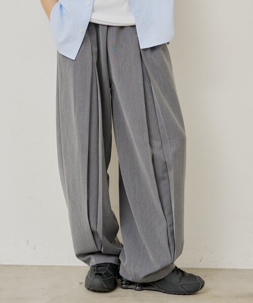 WHIMSIC(ウィムジック)の「【UNISEX/2サイズ展開】ボックスプリーツスラックス(その他パンツ・レディース・グレー/ブラック・1/2)」の1枚目の写真