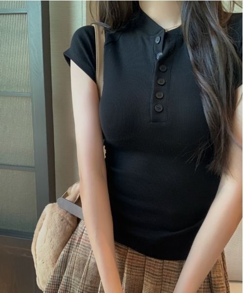 Emilie(エミリー)の「ヘンリーネック半袖トップス(Tシャツ/カットソー・レディース・ブラック/オートミール/ホワイト・FREE)」の11枚目の写真