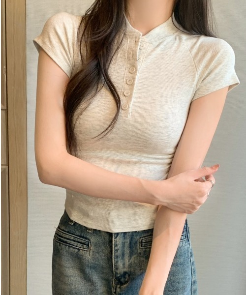 Emilie(エミリー)の「ヘンリーネック半袖トップス(Tシャツ/カットソー・レディース・ブラック/オートミール/ホワイト・FREE)」の17枚目の写真