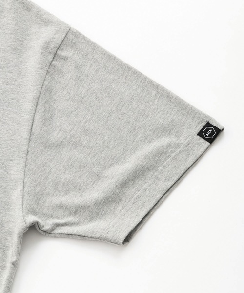 BALR.(ボーラー)の「STRETCH RELAX TEE(Tシャツ/カットソー・メンズ・ブラック/グレー・SMALL/MEDIUM/LARGE)」の4枚目の写真