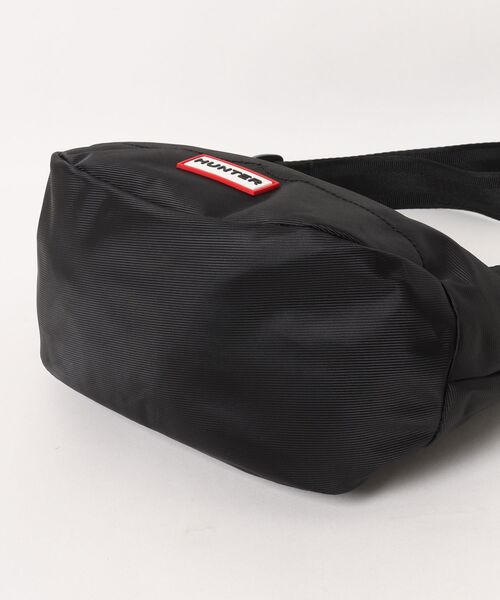 HUNTER(ハンター)の「【HUNTER】ハンター ORIGINAL ESSENTIAL MINI HOBO ショルダーバッグ(ショルダーバッグ・レディース・ブルー/ブラック/レッド・FREE)」の7枚目の写真