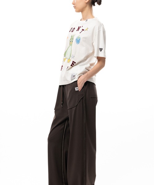 Maison MIHARA YASUHIRO(メゾンミハラヤスヒロ)の「Leon Doodle Printed T-shirt(Tシャツ/カットソー・レディース・ホワイト/ブラック・36/38)」の4枚目の写真