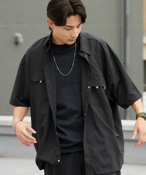 Russell Athletic(ラッセルアスレティック)の「RUSSELL ATHLETIC / ラッセルアスレティック SHELTECH Ripstop Shirt リップストップ ユーティリティーシャツ 半袖 メンズ 2026年 夏 夏服(シャツ/ブラウス・メンズ・ブラック/ベージュ/サックスブルー・M/L/XL)」の1枚目の写真
