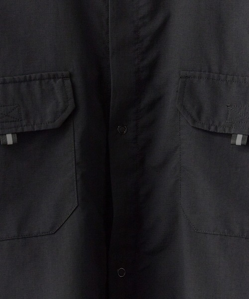 Russell Athletic(ラッセルアスレティック)の「RUSSELL ATHLETIC / ラッセルアスレティック SHELTECH Ripstop Shirt リップストップ ユーティリティーシャツ 半袖 メンズ 2026年 夏 夏服(シャツ/ブラウス・メンズ・ブラック/ベージュ/サックスブルー・M/L/XL)」の9枚目の写真