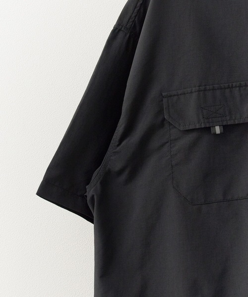Russell Athletic(ラッセルアスレティック)の「RUSSELL ATHLETIC / ラッセルアスレティック SHELTECH Ripstop Shirt リップストップ ユーティリティーシャツ 半袖 メンズ 2026年 夏 夏服(シャツ/ブラウス・メンズ・ブラック/ベージュ/サックスブルー・M/L/XL)」の6枚目の写真
