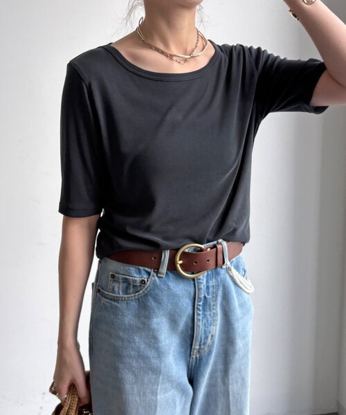 DouDou(ドゥドゥ)の「【滑らかな風合い】フィブリブTEE(Tシャツ/カットソー・レディース・オフホワイト/ブラック/グレイッシュベージュ・FREE)」の18枚目の写真