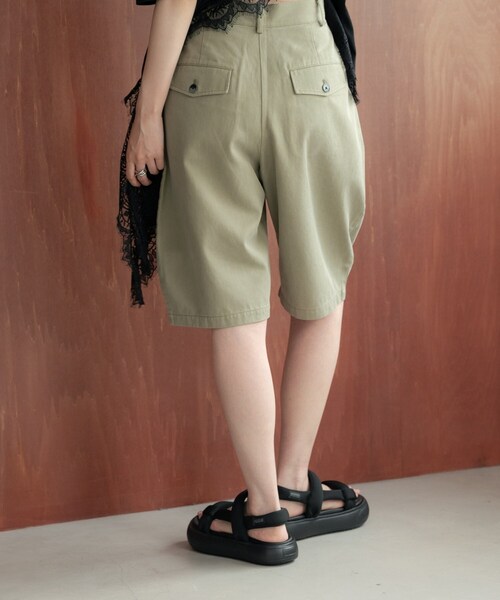 GALLEST(ギャレスト)の「ハーフ丈バレルパンツ(その他パンツ・レディース・ブラック/オリーブ・40/38/36)」の4枚目の写真