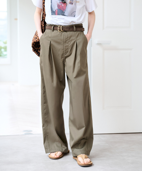 U by SPICK&SPAN(ユーバイスピックアンドスパン)の「ライトツイルタックカーブパンツ(その他パンツ・レディース・ベージュ/カーキ・38/36)」の1枚目の写真